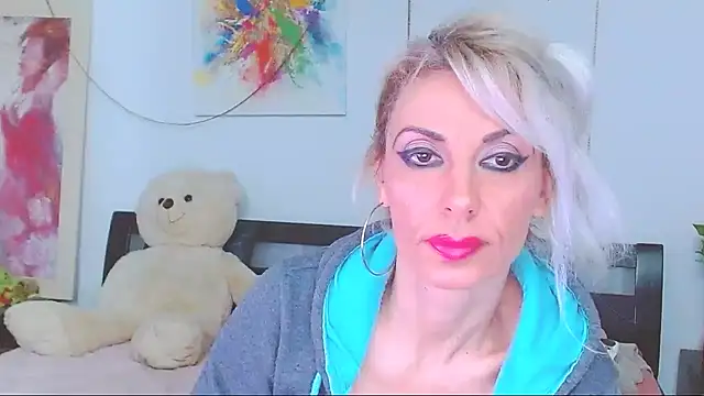 Snapshot of HoneyLara chatting on March 1, 2026, 9:50 pm HoneyLara online show from March 1, 2026, 9:50 pm