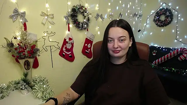 MilanaPrice online show from December 5, 2025, 6:15 pm