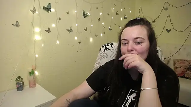 MilanaPrice online show from February 26, 2026, 8:13 am