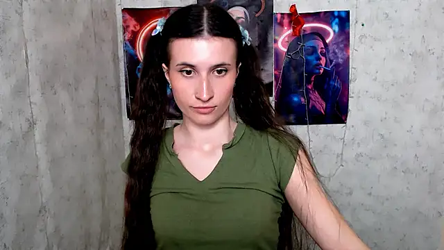 MaryEm976 online show from April 18, 2026, 8:51 am