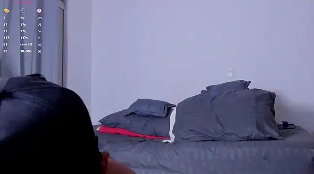 Snapshot of Cloudy_pigDude chatting on January 16, 2025, 3:23 am Cloudy pigDude online show from January 16, 2025, 3:23 am