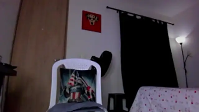 Snapshot of Cloudy_pigDude chatting on May 20, 2026, 4:51 am Cloudy pigDude online show from May 20, 2026, 4:51 am