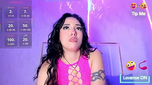 zarahfoster online show from March 25, 2026, 4:02 pm