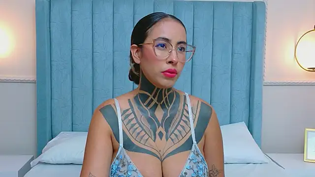 Snapshot of NicoleBlum chatting on May 27, 2026, 7:44 pm NicoleBlum online show from May 27, 2026, 7:44 pm
