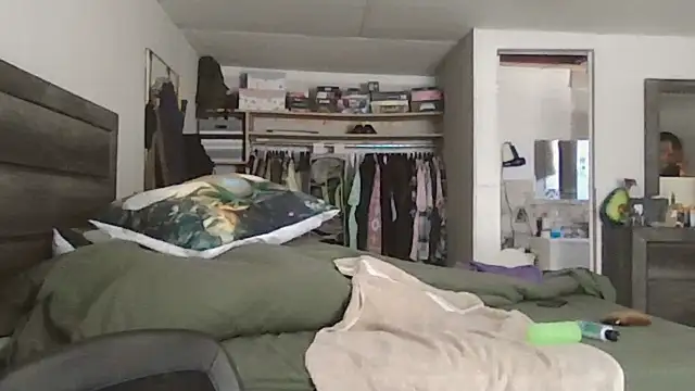 bttm geek000 online show from February 15, 2026, 6:59 pm