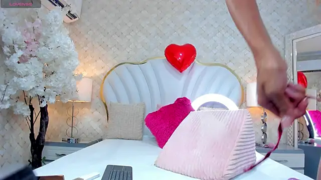 Snapshot of KendalStallyon chatting on February 18, 2026, 8:49 pm KendalStallyon online show from February 18, 2026, 8:49 pm