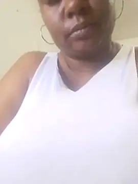 bigtitssxx online show from May 8, 2026, 1:27 pm
