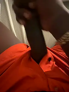 little0245 online show from September 21, 2025, 7:43 am