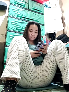 Hotbaby 1523 online show from February 18, 2026, 12:45 pm