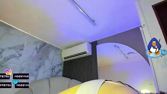 Katemoss70 online show from September 9, 2025, 12:26 pm