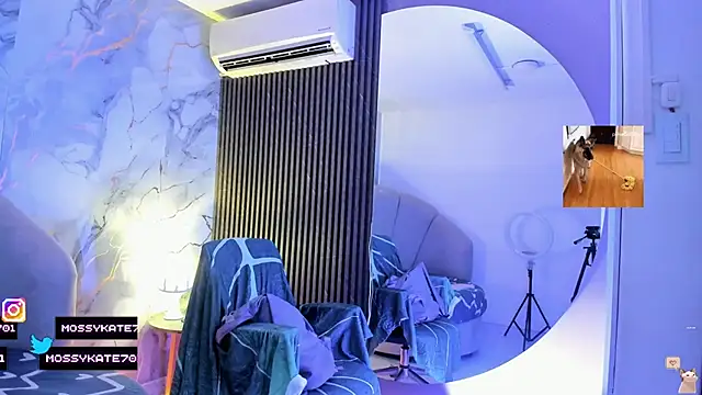 Katemoss70 online show from September 23, 2025, 12:30 pm