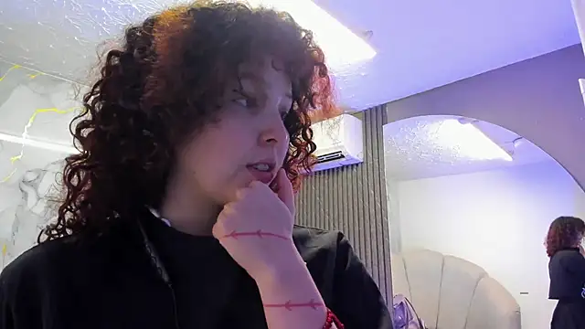 Katemoss70 online show from October 4, 2025, 12:36 pm