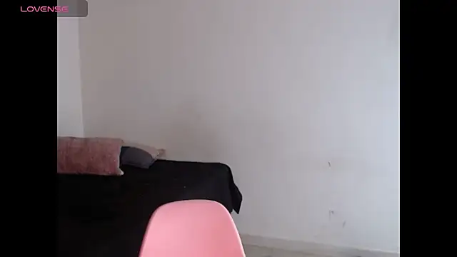 Corina Ts online show from November 24, 2025, 11:54 am