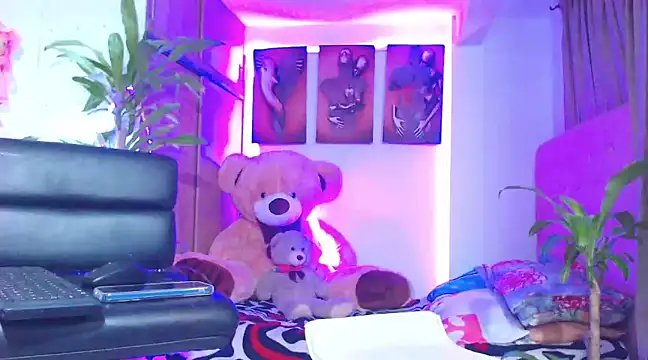 Hotgiirl 1 online show from February 13, 2025, 1:19 am