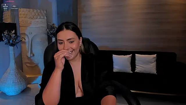 MartinnaBonnet online show from February 1, 2025, 4:33 pm