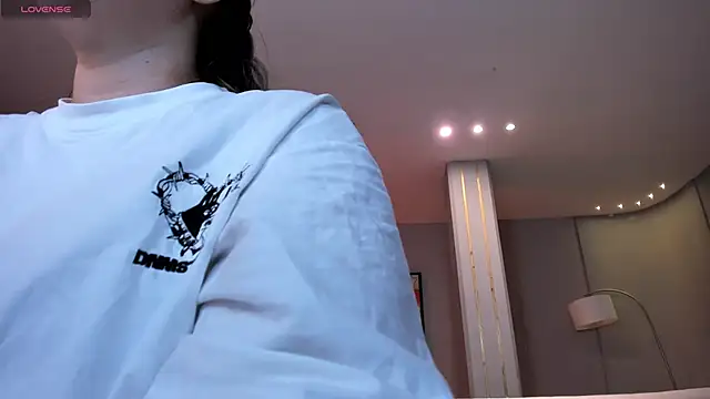 MartinnaBonnet online show from March 22, 2025, 10:28 am