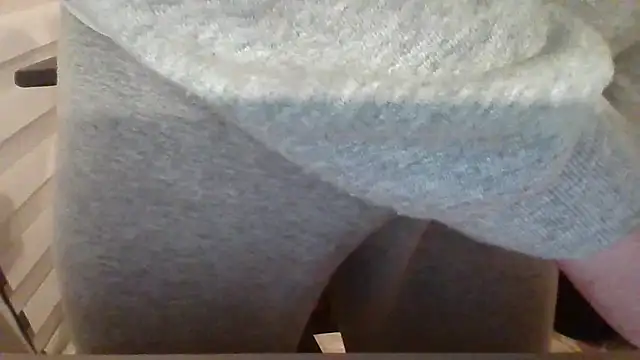 alessexxx24 online show from February 26, 2025, 6:21 pm