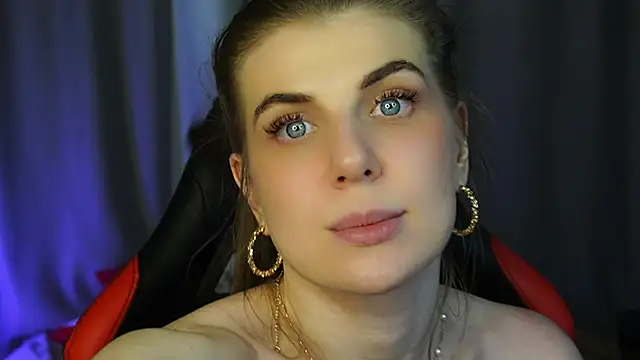 Just alice online show from March 12, 2025, 7:49 pm