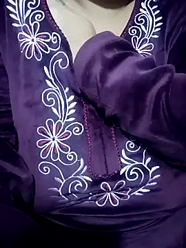 Snapshot of Pyarimoto chatting on February 20, 2025, 2:46 pm Pyarimoto online show from February 20, 2025, 2:46 pm