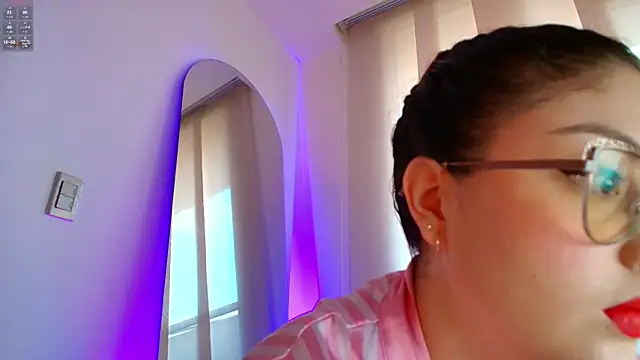 Pleasure Vibes23 online show from November 7, 2025, 11:10 am