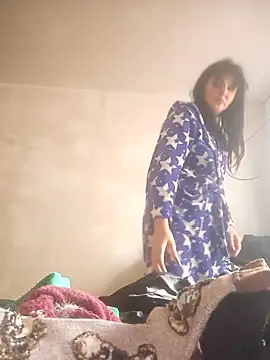 Snapshot of Flo_Sandra chatting on October 8, 2025, 6:33 am Flo Sandra online show from October 8, 2025, 6:33 am