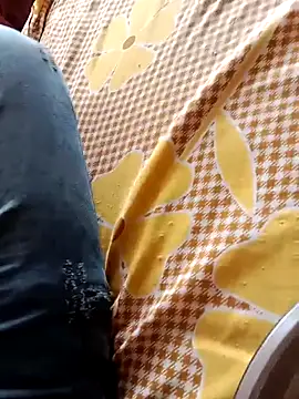 Snapshot of Sinewsex_pussylove chatting on February 18, 2026, 6:31 am Sinewsex pussylove online show from February 18, 2026, 6:31 am