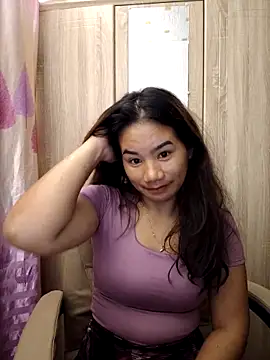 Kissy07 online show from February 13, 2025, 9:06 pm