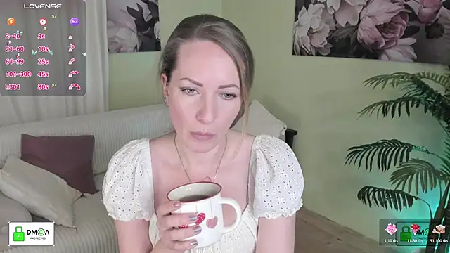 Snapshot of Queenymel chatting on February 21, 2026, 4:30 pm Queenymel online show from February 21, 2026, 4:30 pm