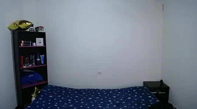 Snapshot of Cocain_Atenea chatting on February 7, 2025, 7:17 pm Cocain Atenea online show from February 7, 2025, 7:17 pm