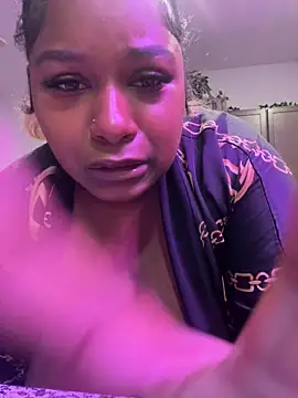 Snapshot of BigFineSelena chatting on October 7, 2025, 12:08 am BigFineSelena online show from October 7, 2025, 12:08 am