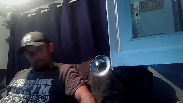 Snapshot of goodick4u28 chatting on February 24, 2026, 12:41 am goodick4u28 online show from February 24, 2026, 12:41 am