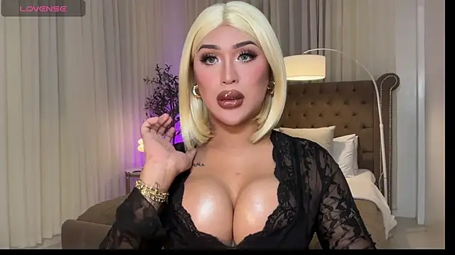 Your Majesty Tyra online show from April 27, 2026, 5:49 am