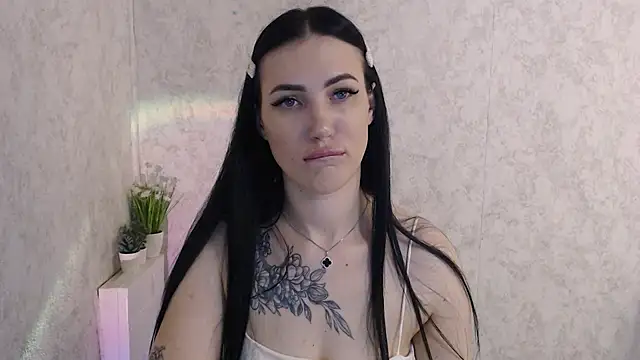 Snapshot of MisssShy_ chatting on March 3, 2026, 9:10 pm MisssShy online show from March 3, 2026, 9:10 pm