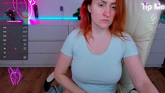 Kamilla Hot online show from March 9, 2025, 7:05 pm