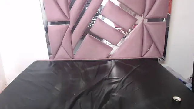 morenahott1 online show from October 31, 2025, 11:55 am