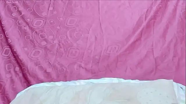 Snapshot of sophiie_93 chatting on November 27, 2025, 7:38 pm sophiie 93 online show from November 27, 2025, 7:38 pm