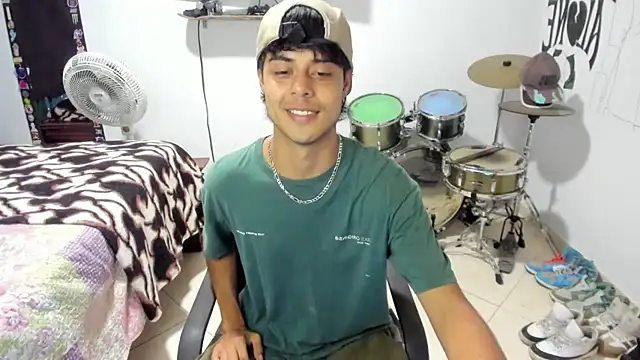 Zack falcon online show from November 4, 2025, 2:54 am