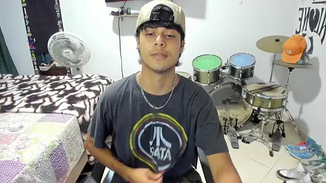 Zack falcon online show from November 11, 2025, 4:34 am