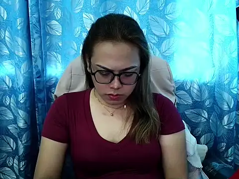 Snapshot of Your_PrettyGirlxxx chatting on November 24, 2025, 6:13 am Your PrettyGirlxxx online show from November 24, 2025, 6:13 am