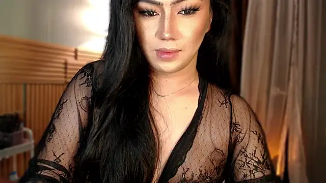 Snapshot of Felina_felicia chatting on December 5, 2024, 8:44 pm Felina felicia online show from December 5, 2024, 8:44 pm