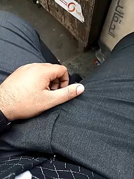 witchhunter1 online show from October 15, 2025, 1:06 am