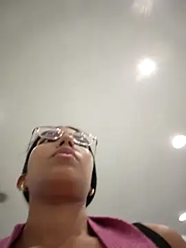 SheenaBrooke online show from February 3, 2026, 6:40 am