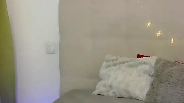 PetersEmily online show from January 6, 2025, 10:47 pm