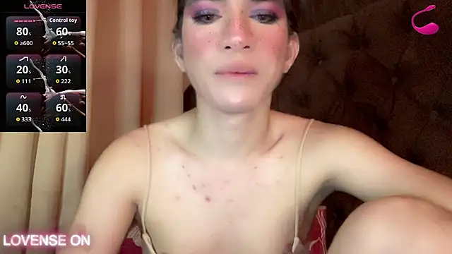 QUEEN LILITH online show from April 18, 2026, 8:07 am