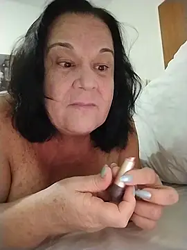 Yaya Mineira online show from May 11, 2026, 10:18 pm