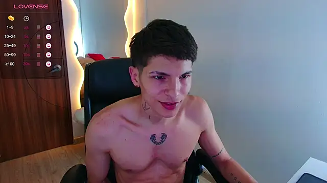 Snapshot of harrisoncuper chatting on January 11, 2025, 1:27 am harrisoncuper online show from January 11, 2025, 1:27 am