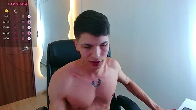 Snapshot of harrisoncuper chatting on February 4, 2025, 11:27 pm harrisoncuper online show from February 4, 2025, 11:27 pm