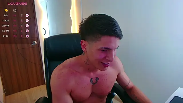 Snapshot of harrisoncuper chatting on March 11, 2025, 12:44 am harrisoncuper online show from March 11, 2025, 12:44 am