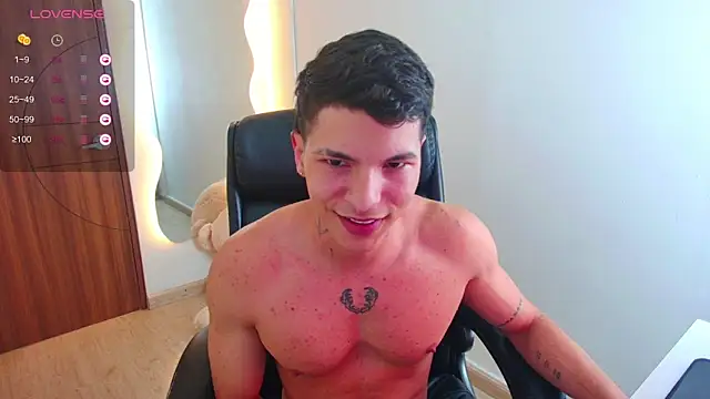 Snapshot of harrisoncuper chatting on October 15, 2025, 3:17 am harrisoncuper online show from October 15, 2025, 3:17 am