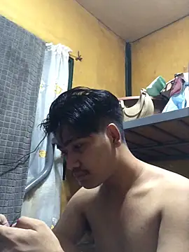 Snapshot of gaysucker6969 chatting on December 1, 2025, 11:37 am gaysucker6969 online show from December 1, 2025, 11:37 am